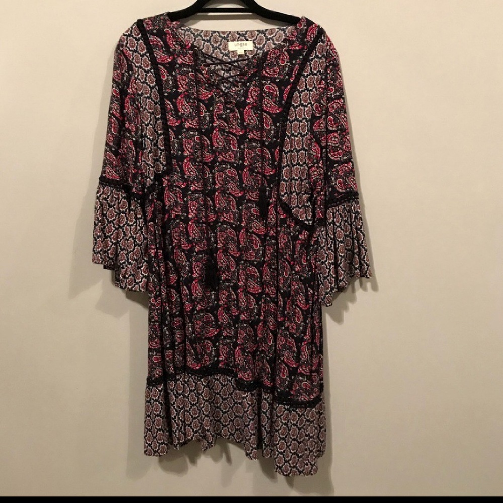 Umgee Bell sleeved dress